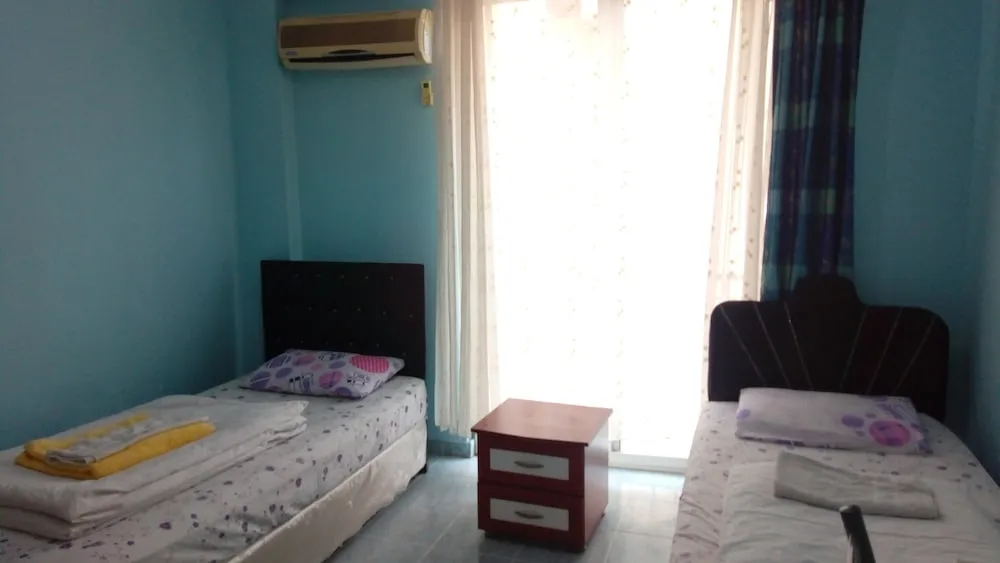 Junior Tek Büyük veya İki Ayrı Yataklı Oda, Sigara İçilebilir, Şehir Manzaralı