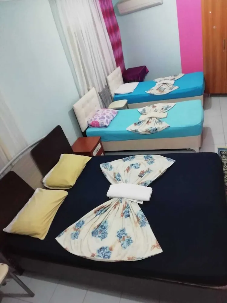 Standard Tek Büyük veya İki Ayrı Yataklı Oda, Sigara İçilebilir, Avlu Manzaralı