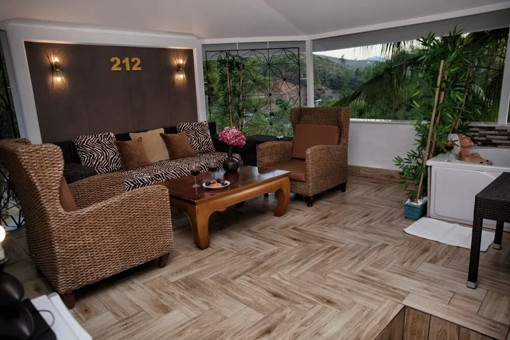 Deluxe Stüdyo, Teras, Dağ Manzaralı