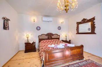 Kirazlı Sultan Konak