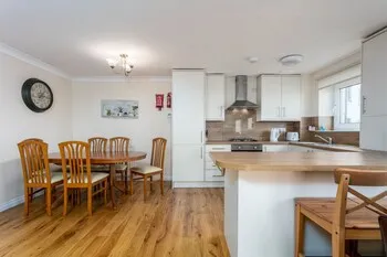 Arran View - Donnini Apartments