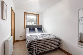 West Sands - Donnini Apartments