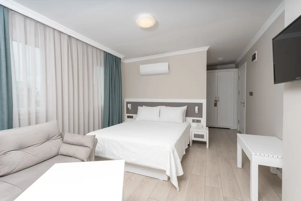 Deluxe Tek Büyük Yataklı Oda, 1 Çift Kişilik Yatak ve Çekyat, Şömine