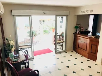 Bay Nihat Lale Otel