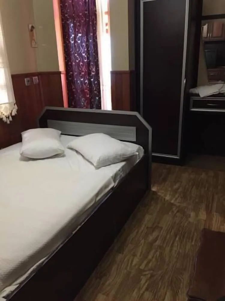 Standard Büyük Yataklı Tek Kişilik Oda