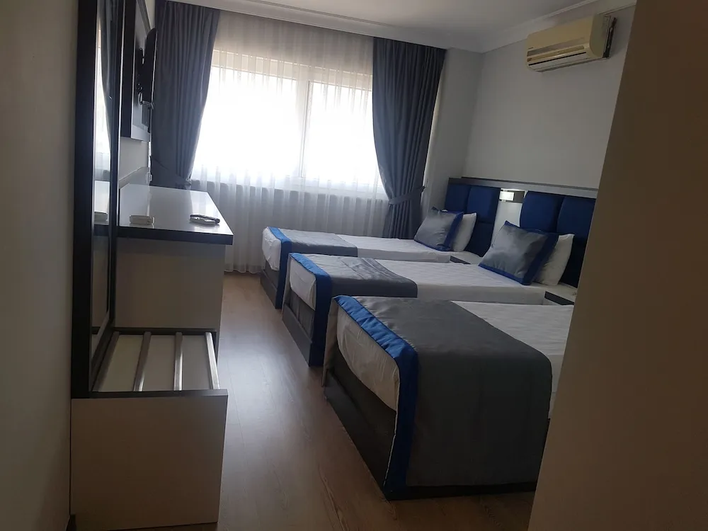 Standard Üç Kişilik Oda