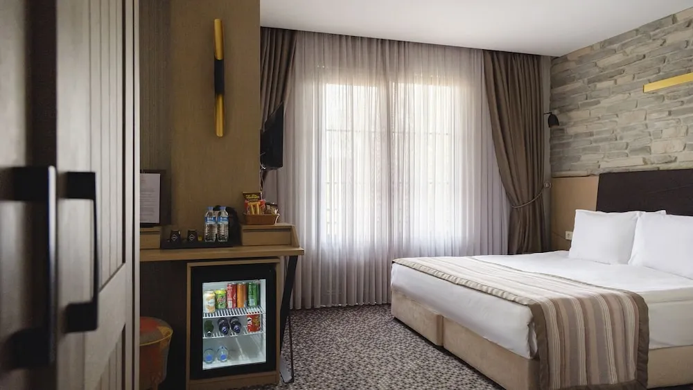 Deluxe Tek Büyük Yataklı Oda, Teras, Nehir Manzaralı