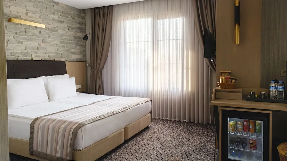 Deluxe Tek Büyük Yataklı Oda, Teras, Nehir Manzaralı