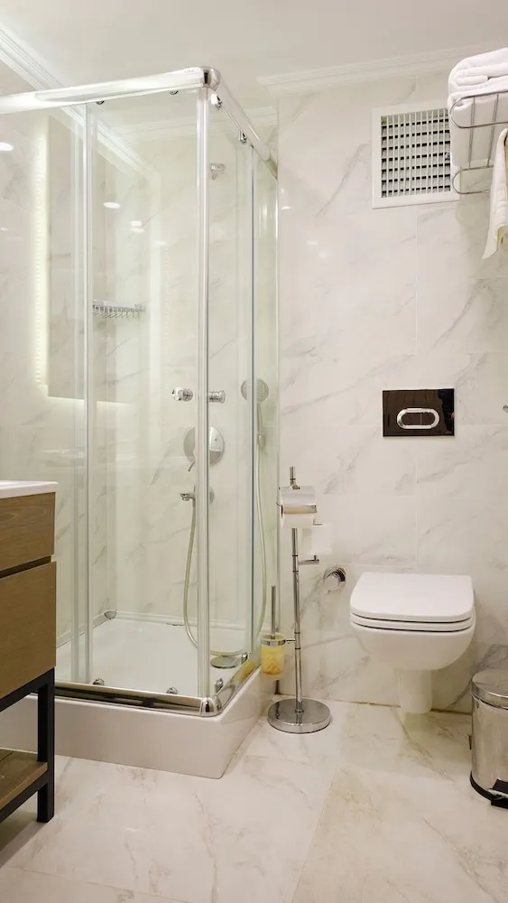 Deluxe Tek Büyük Yataklı Oda, Teras, Nehir Manzaralı