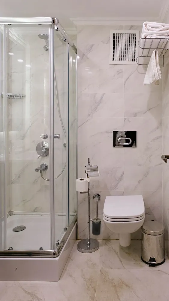 Standard Tek Büyük Yataklı Oda, Bahçe Manzaralı
