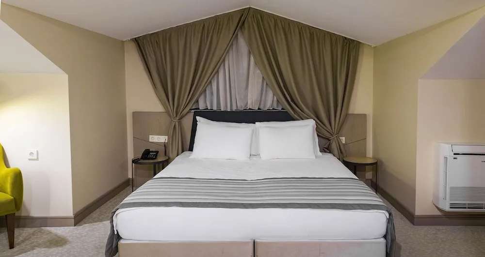 Deluxe Çatı Katı (Loft), Dağ Manzaralı