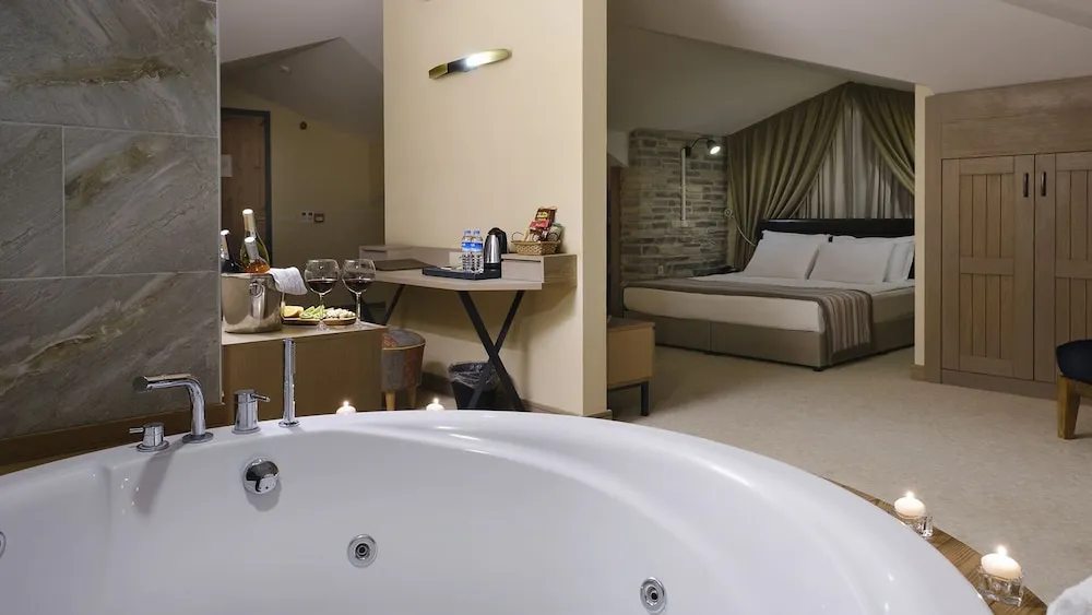 Superior Çatı Katı Süiti (Penthouse), Sıcak Su Küveti, Nehir Manzaralı