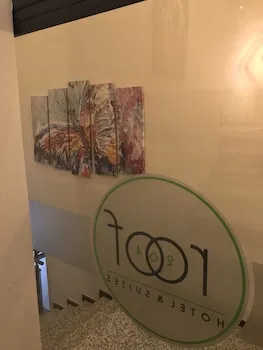 Roof 264 Hotel and Suites