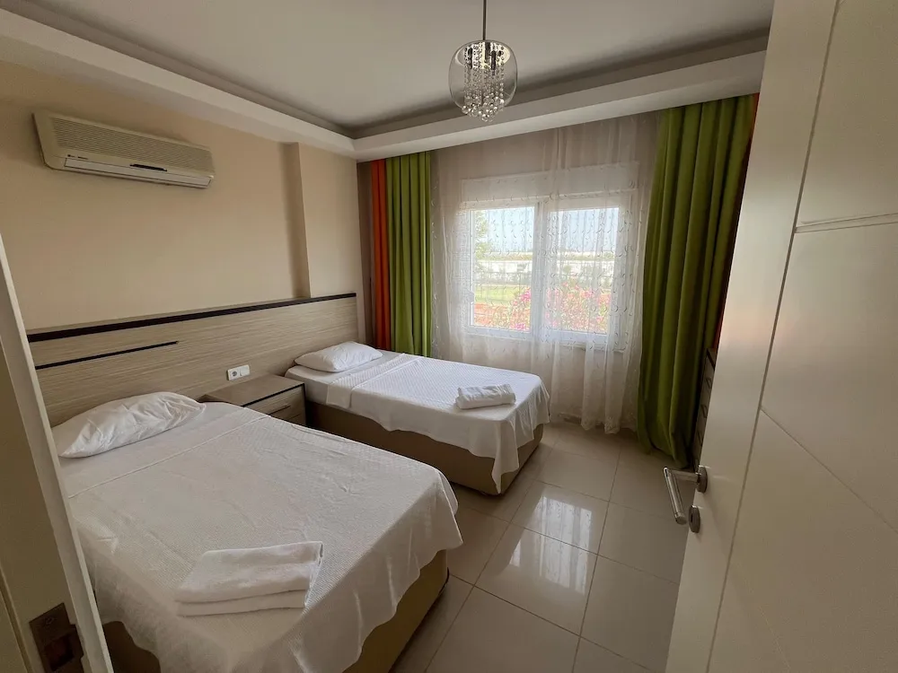 Family Villa, 4 Yatak Odası, Havuz Manzaralı, Havuz Kenarı