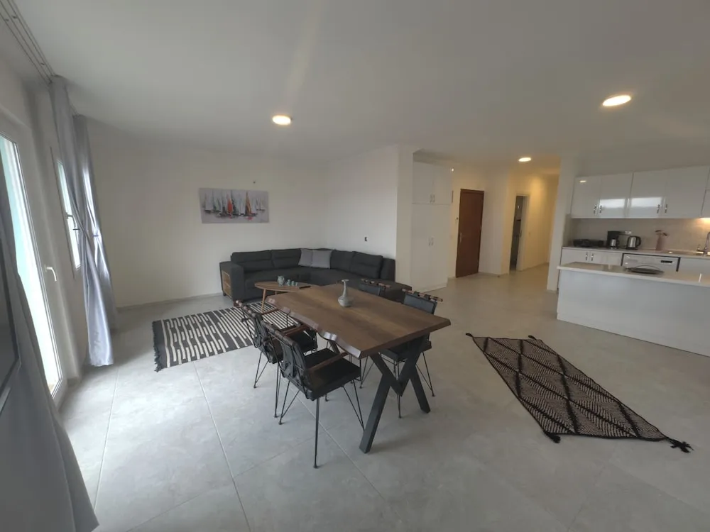 Standard Daire, 2 Yatak Odası, Mutfak, Deniz Manzaralı