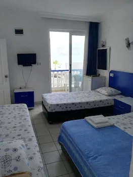 Uysal Motel Beach