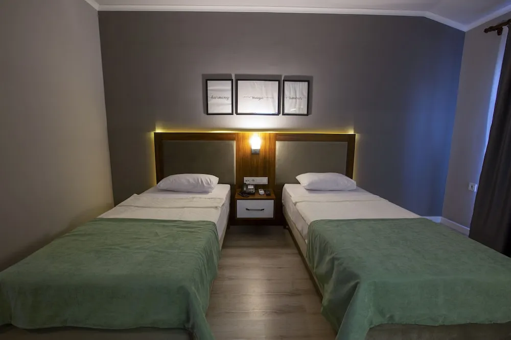 Deluxe Oda, Sigara İçilmez