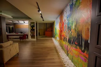 HMA Hotel & Suites