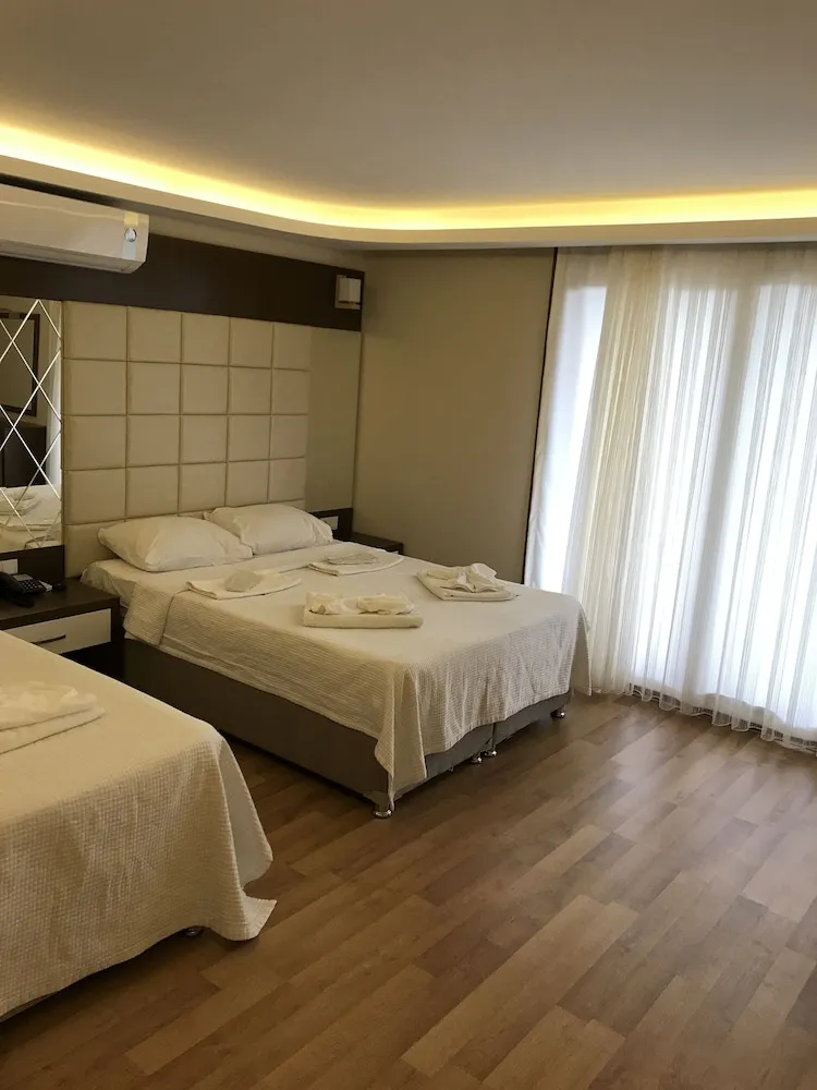 Standard Üç Kişilik Oda