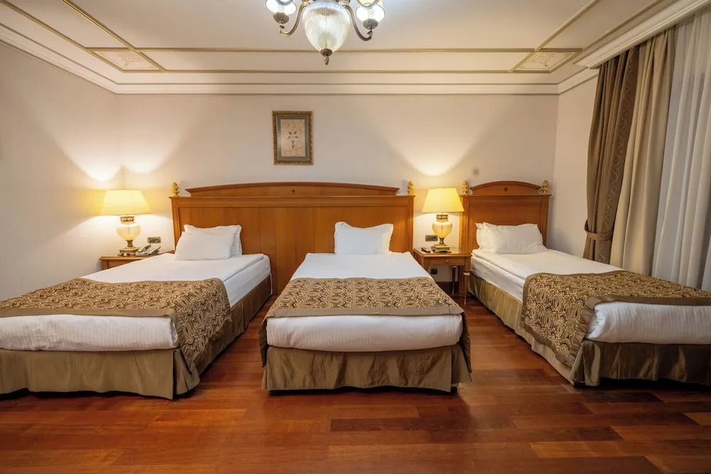 Triple Room