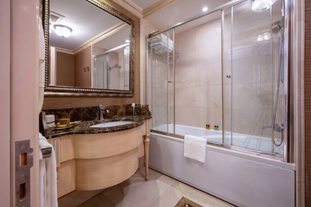 Bosphorus Suite
