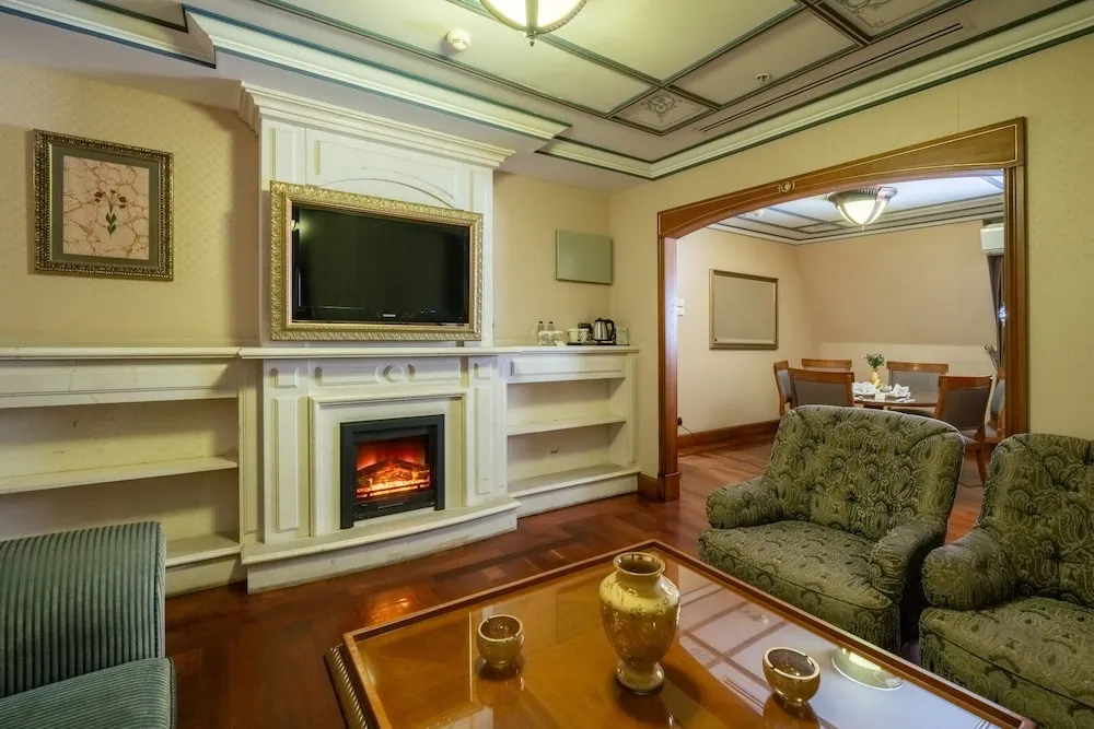 Bosphorus Suite