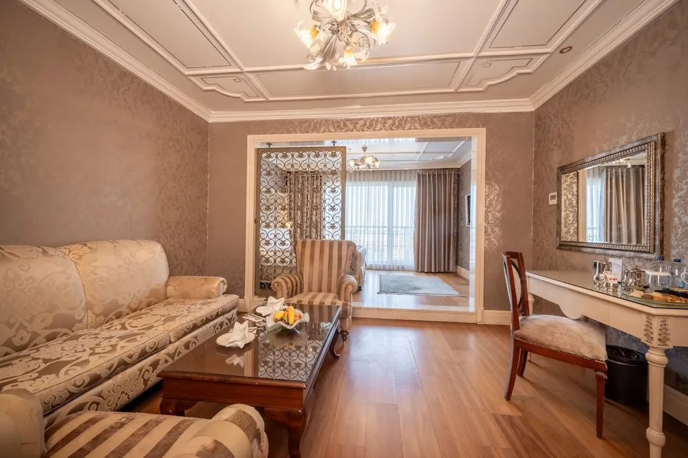 Bosphorus Suite