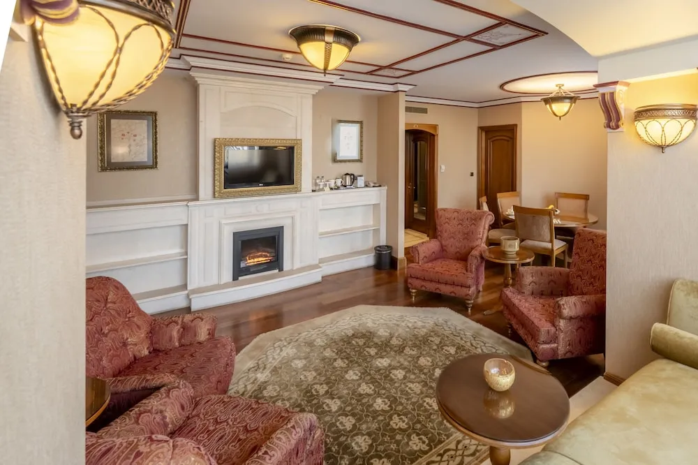 Bosphorus Suite
