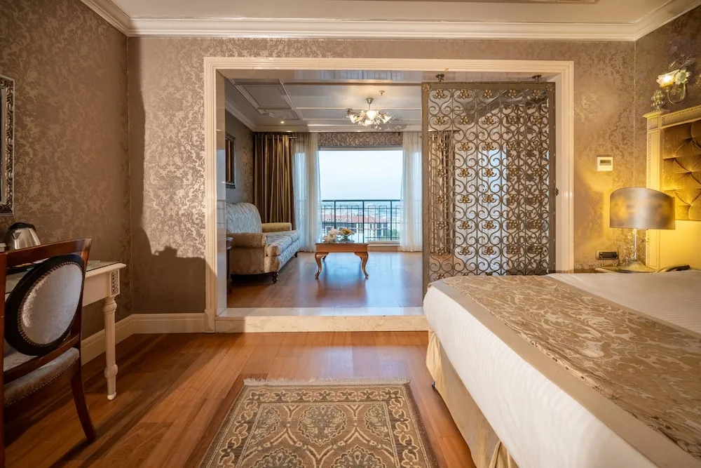 Bosphorus Suite