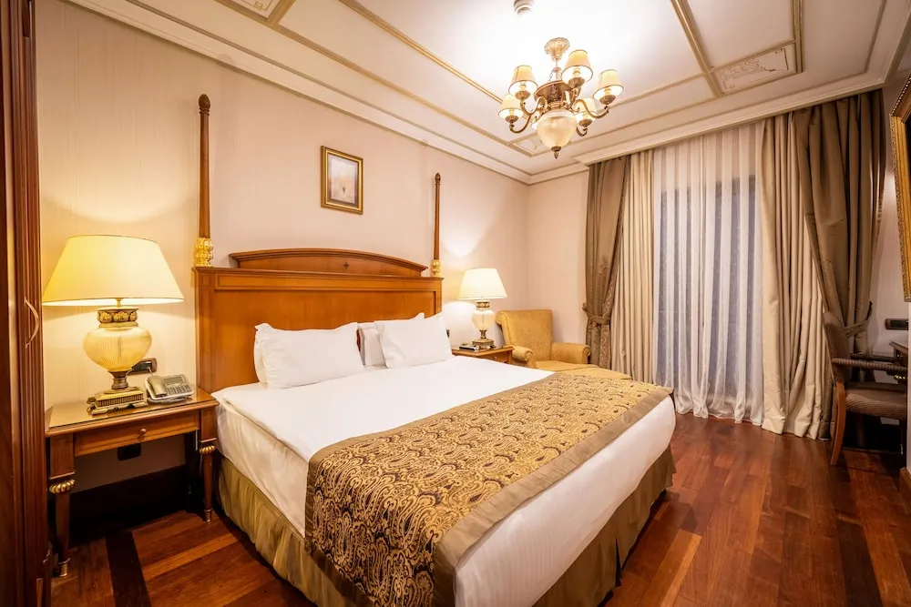 Superior Connectined Room