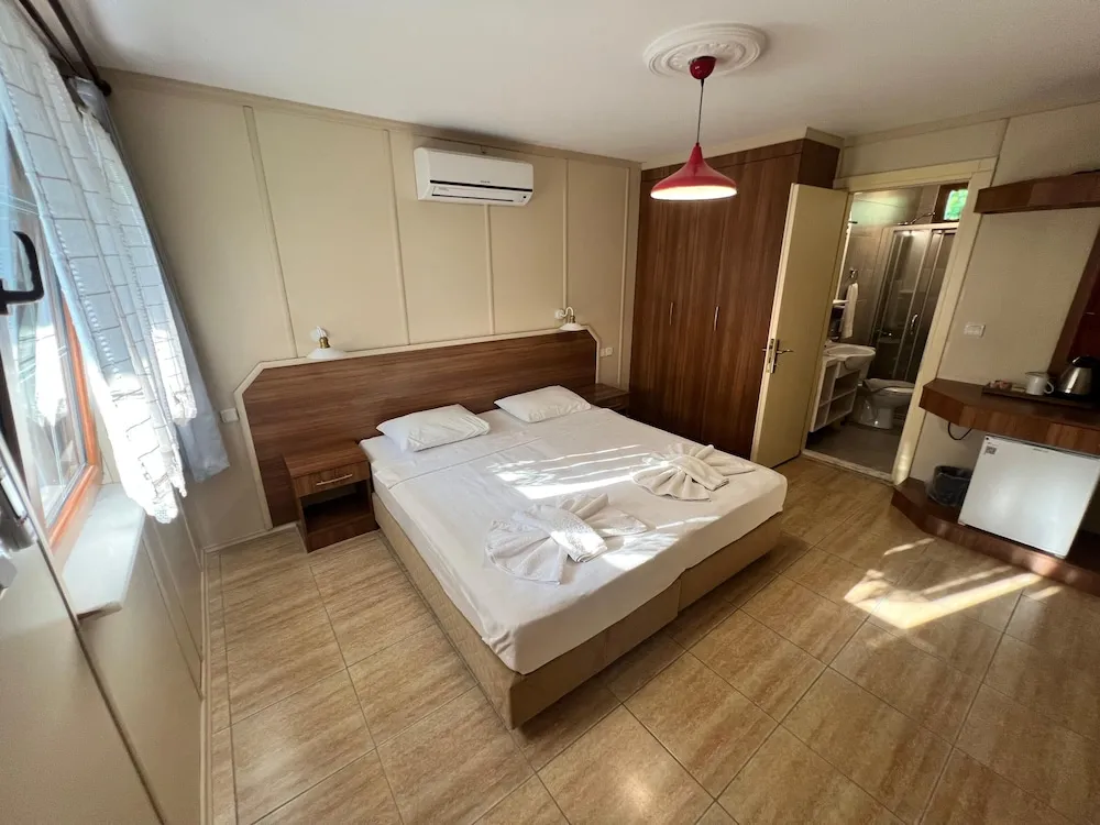 Standard Double or Twin Room, Garden View
