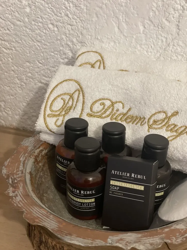 Classic Tek Büyük Yataklı Oda