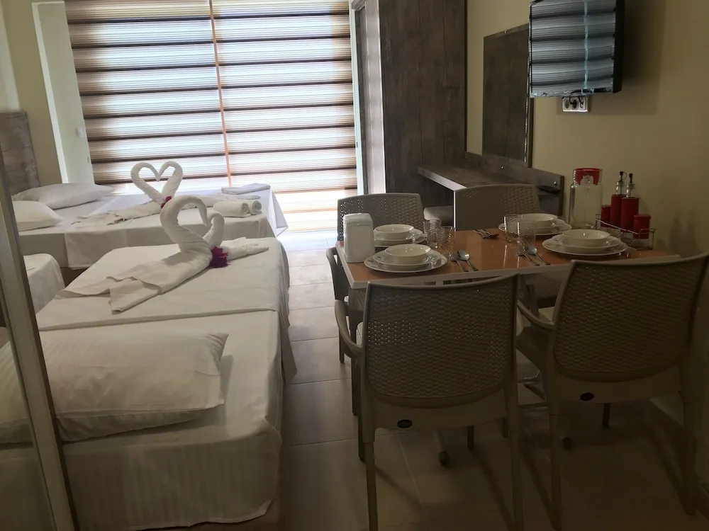 Deluxe Dört Kişilik Oda