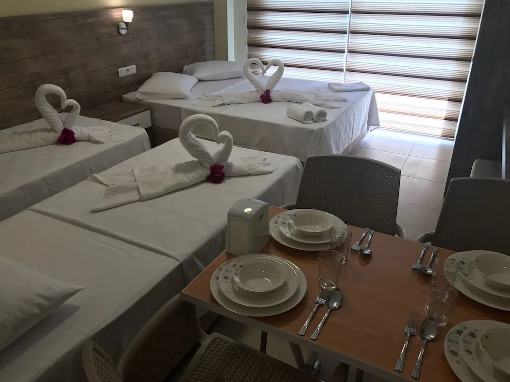Deluxe Dört Kişilik Oda