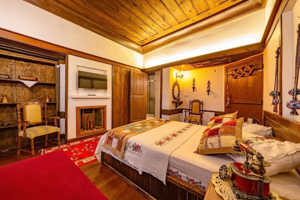 Superior Oda, Şehir Manzaralı