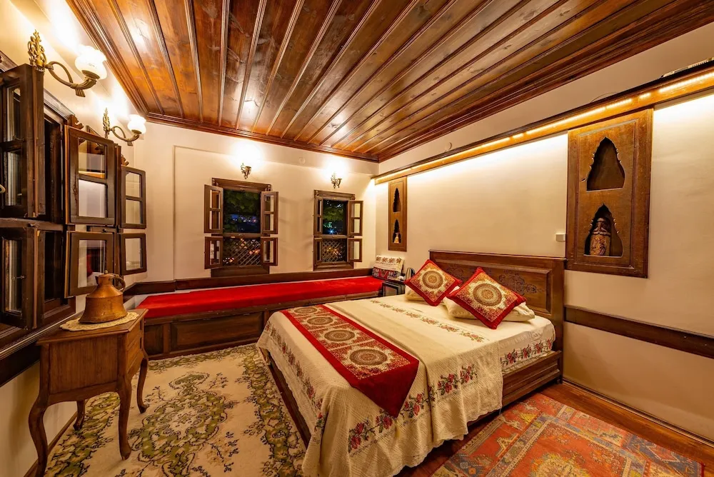 Standard Tek Büyük Yataklı Oda, Şehir Manzaralı