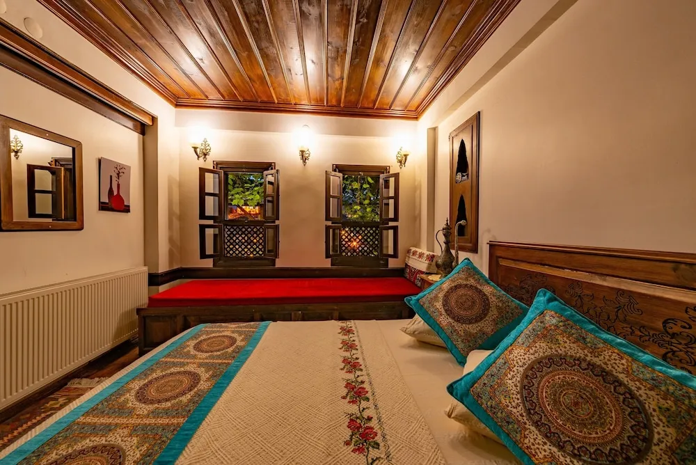 Standard Tek Büyük Yataklı Oda, Şehir Manzaralı