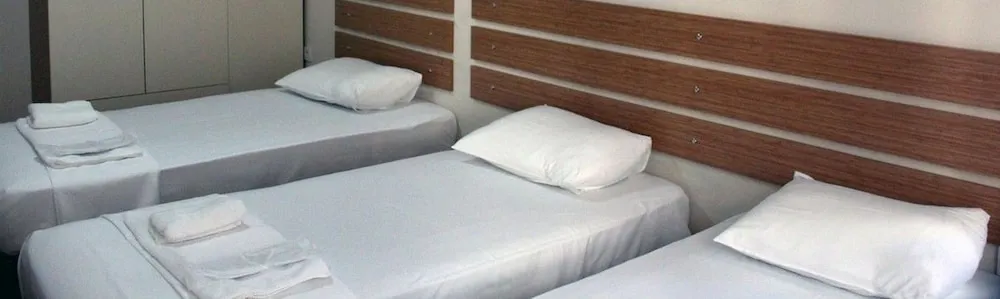 Standard Üç Kişilik Oda, 3 Tek Kişilik Yatak