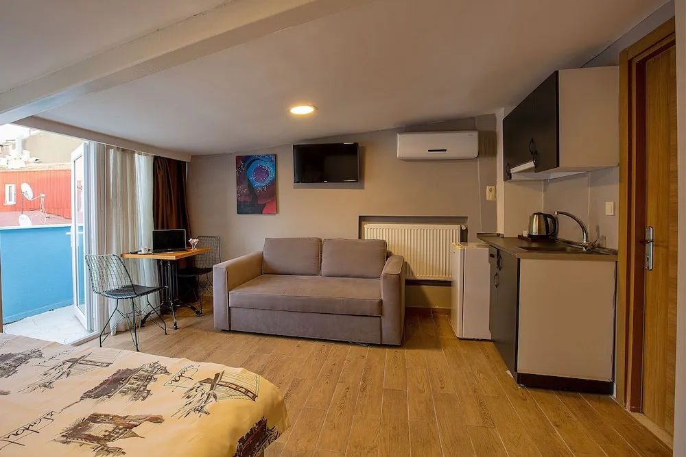 Standard Double Room with Balcony