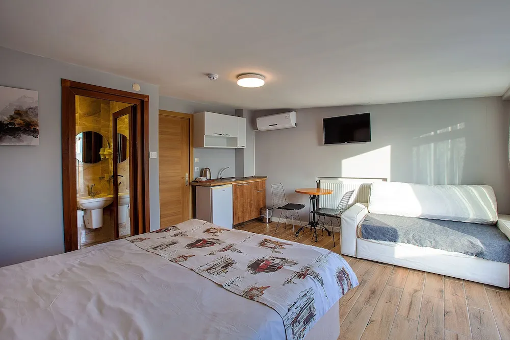 Standard Double Room with Balcony