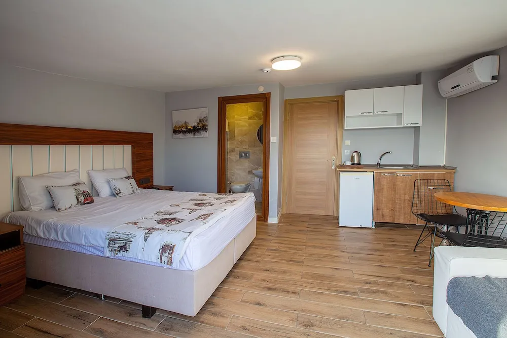 Standard Double Room with Balcony