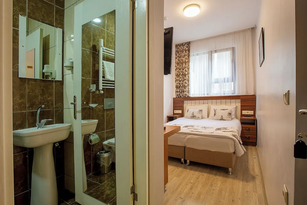 Economy Double Room