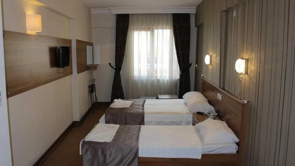 Standard Üç Kişilik Oda