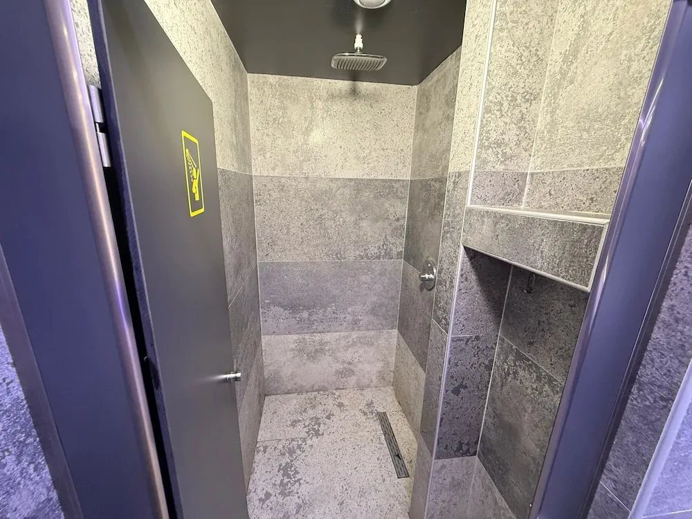 Economy Tek Kişilik Oda, Sadece erkekler için