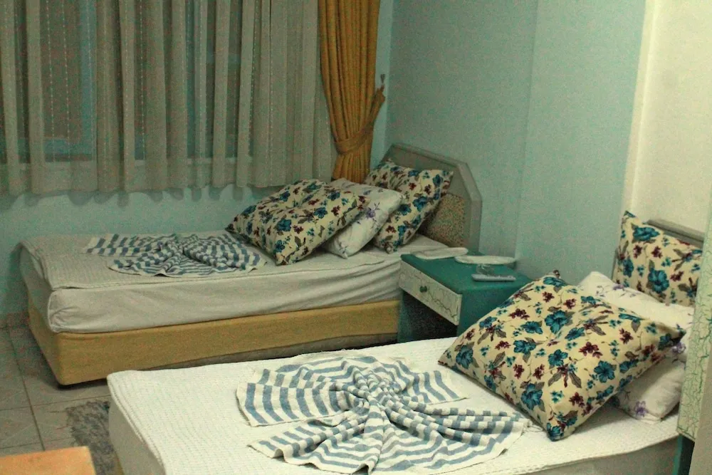 Standard Üç Kişilik Oda