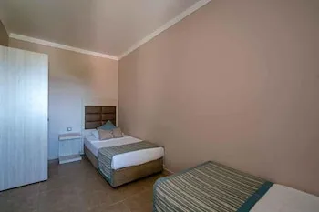 Palmeras Beach Hotel