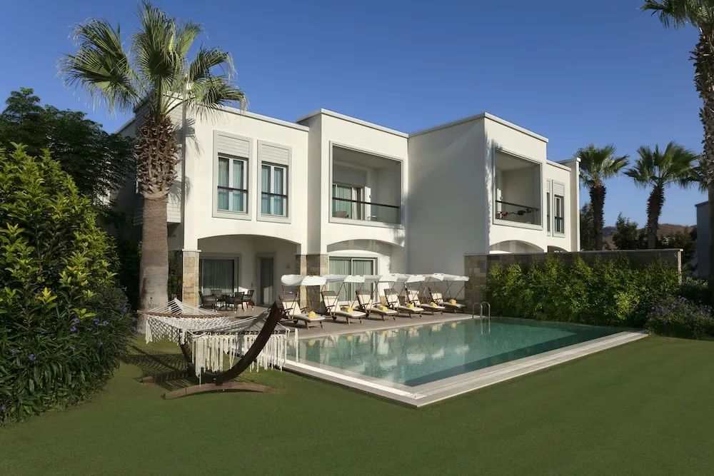 Premium Villa, 4 Yatak Odası, Havuz Kullanımı, Deniz Manzaralı