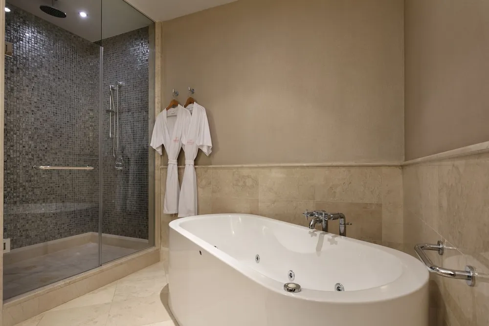 Premium Villa, 4 Yatak Odası, Havuz Kullanımı, Deniz Manzaralı