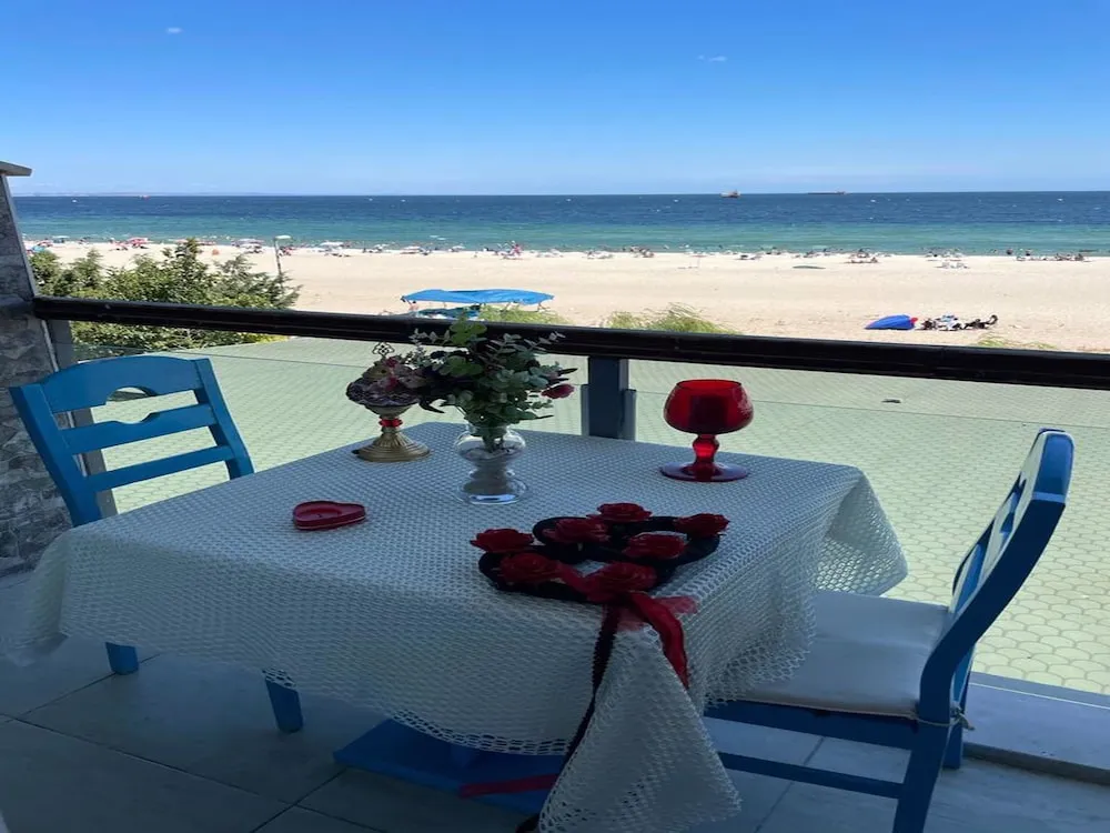 Deluxe Üç Kişilik Oda, Deniz Manzaralı