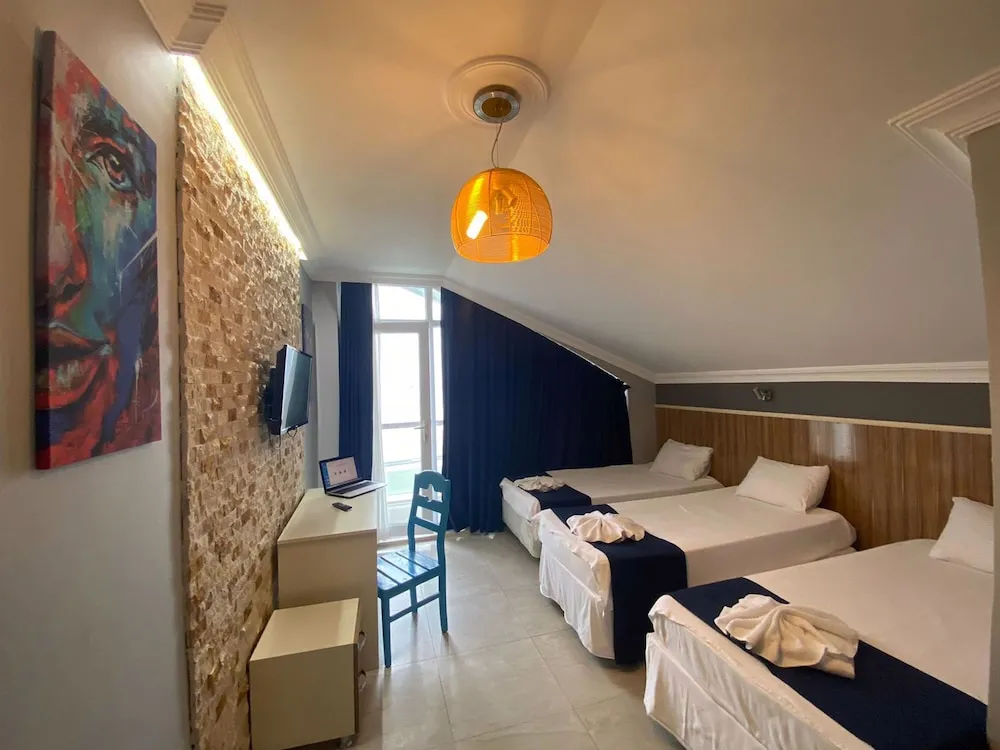 Deluxe Üç Kişilik Oda, Deniz Manzaralı